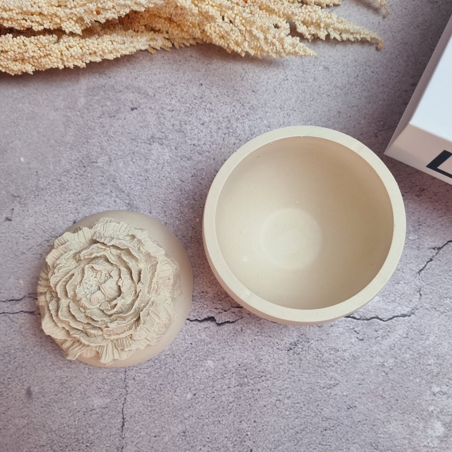 Pot "Peony Flower"