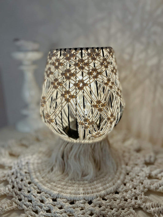 Macramé lamp