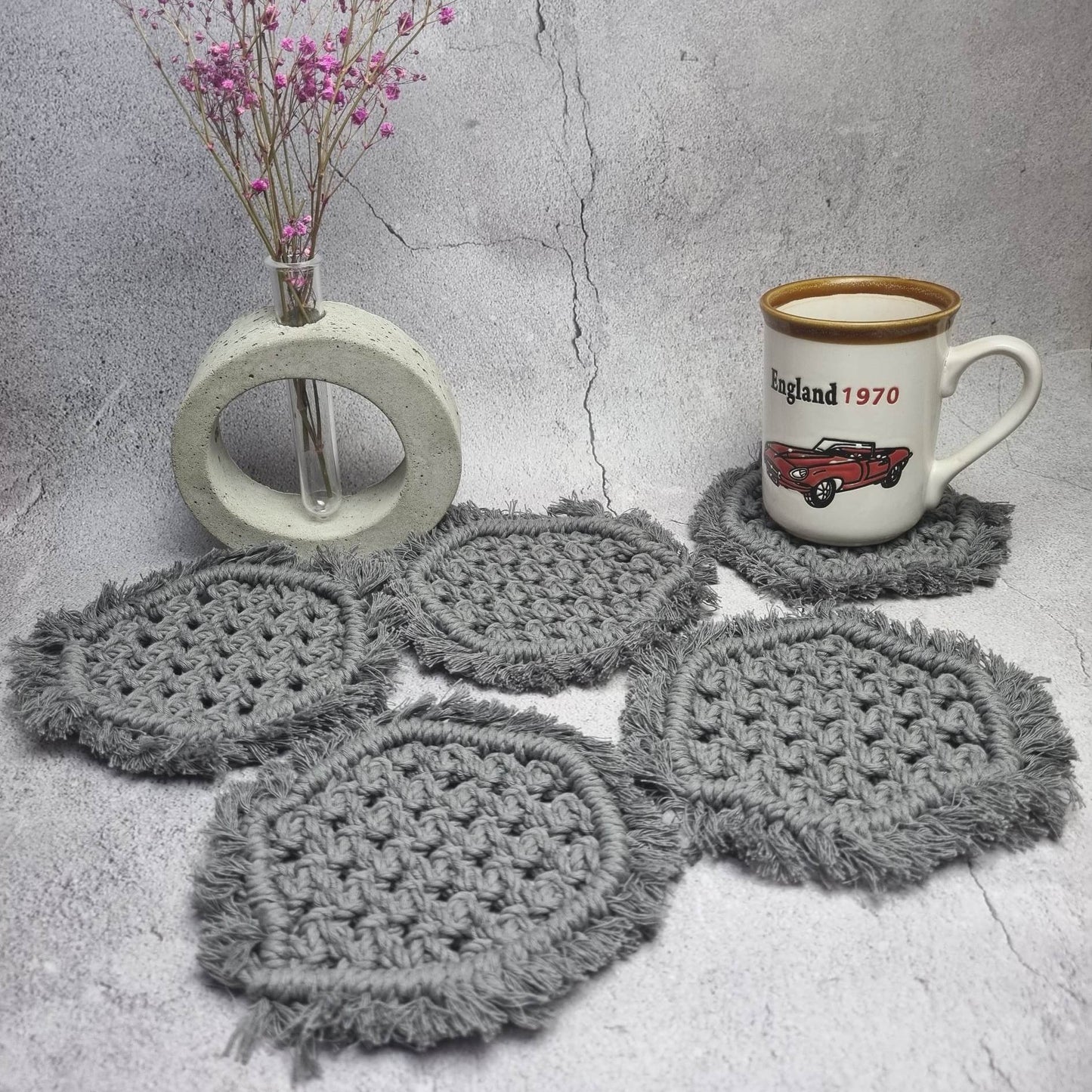 Macramé coasters "Balls"