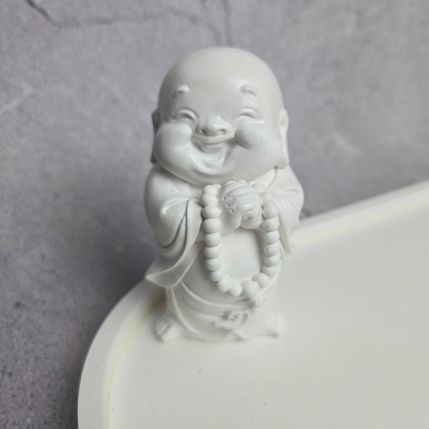 Besijuokiantis vienuolis