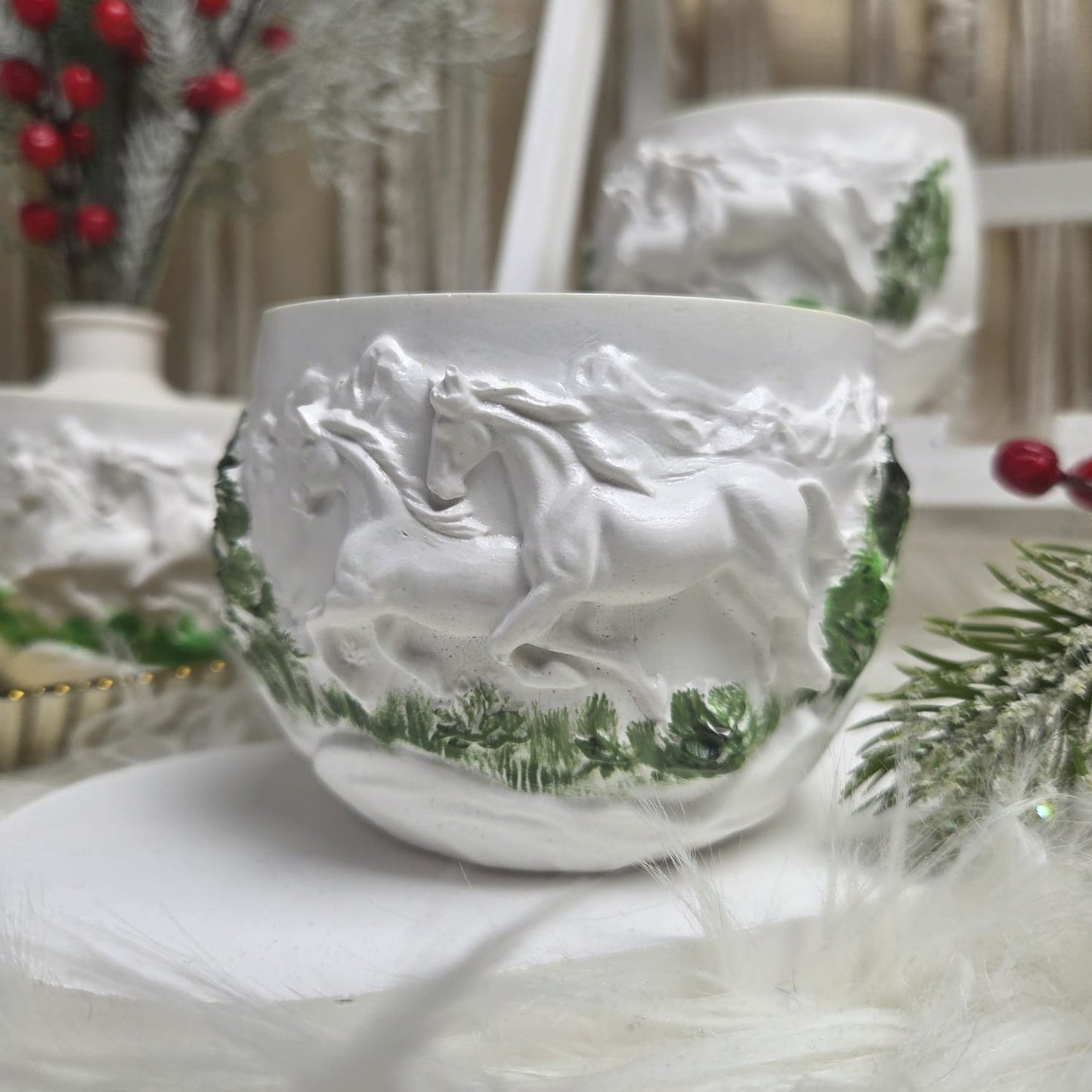 „Bėgantys žirgai“ sojų žvakė indelyje