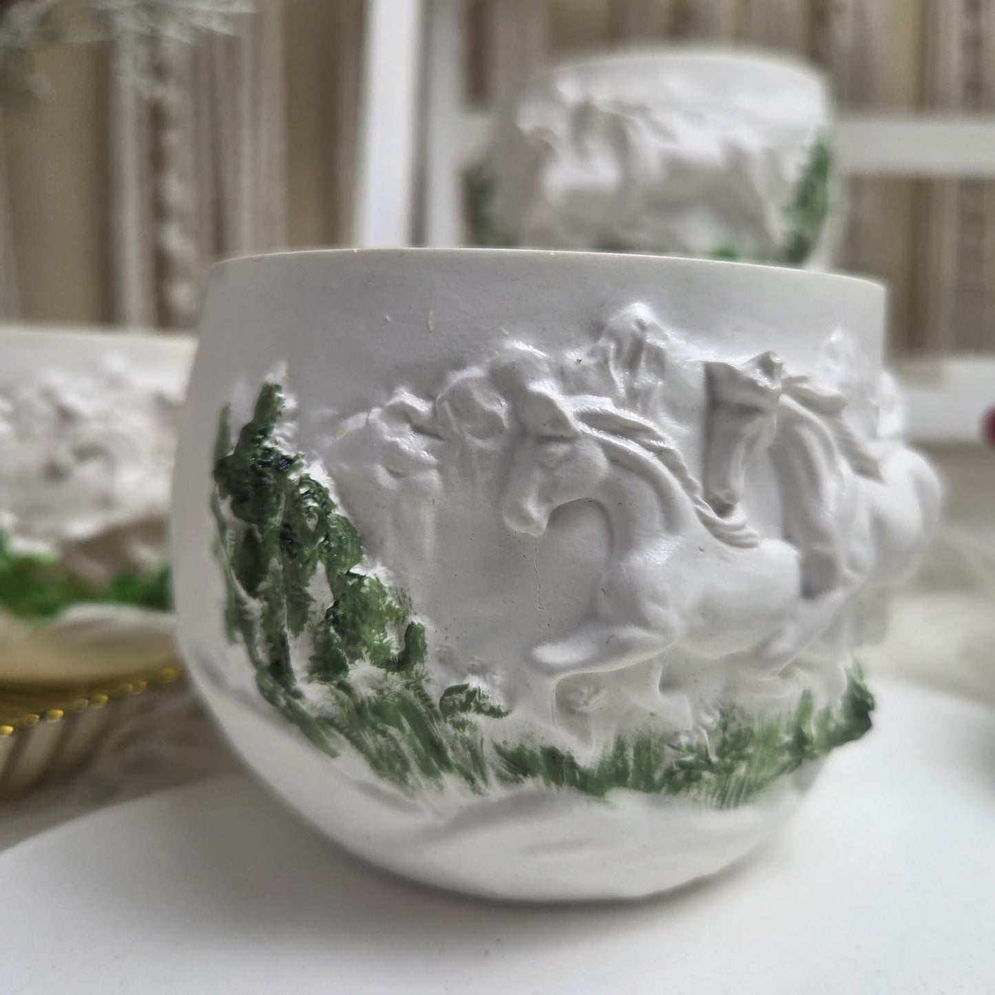 „Bėgantys žirgai“ sojų žvakė indelyje