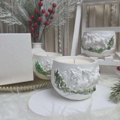 „Bėgantys žirgai“ sojų žvakė indelyje