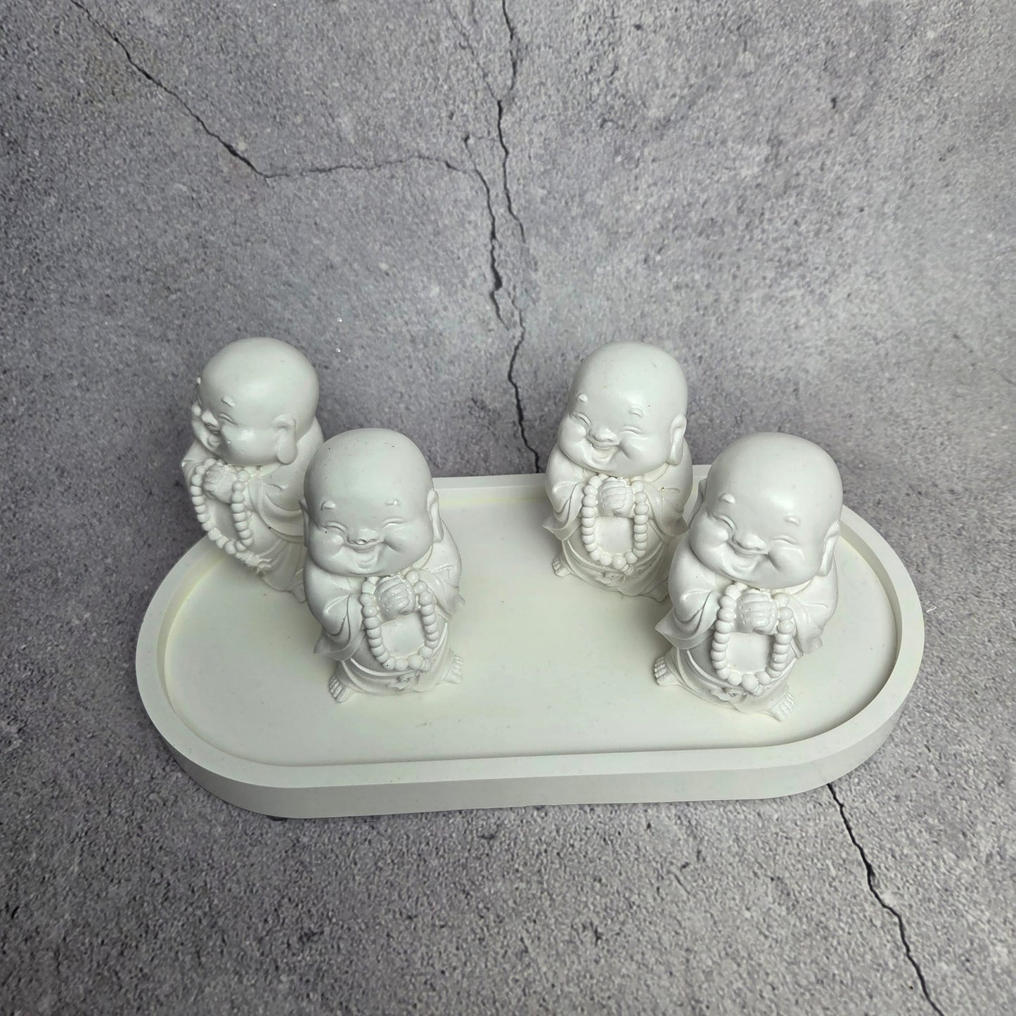 Besijuokiantis vienuolis