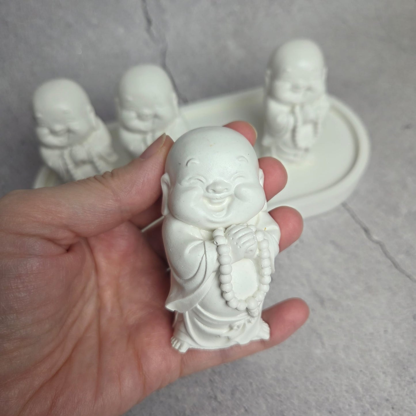 Besijuokiantis vienuolis