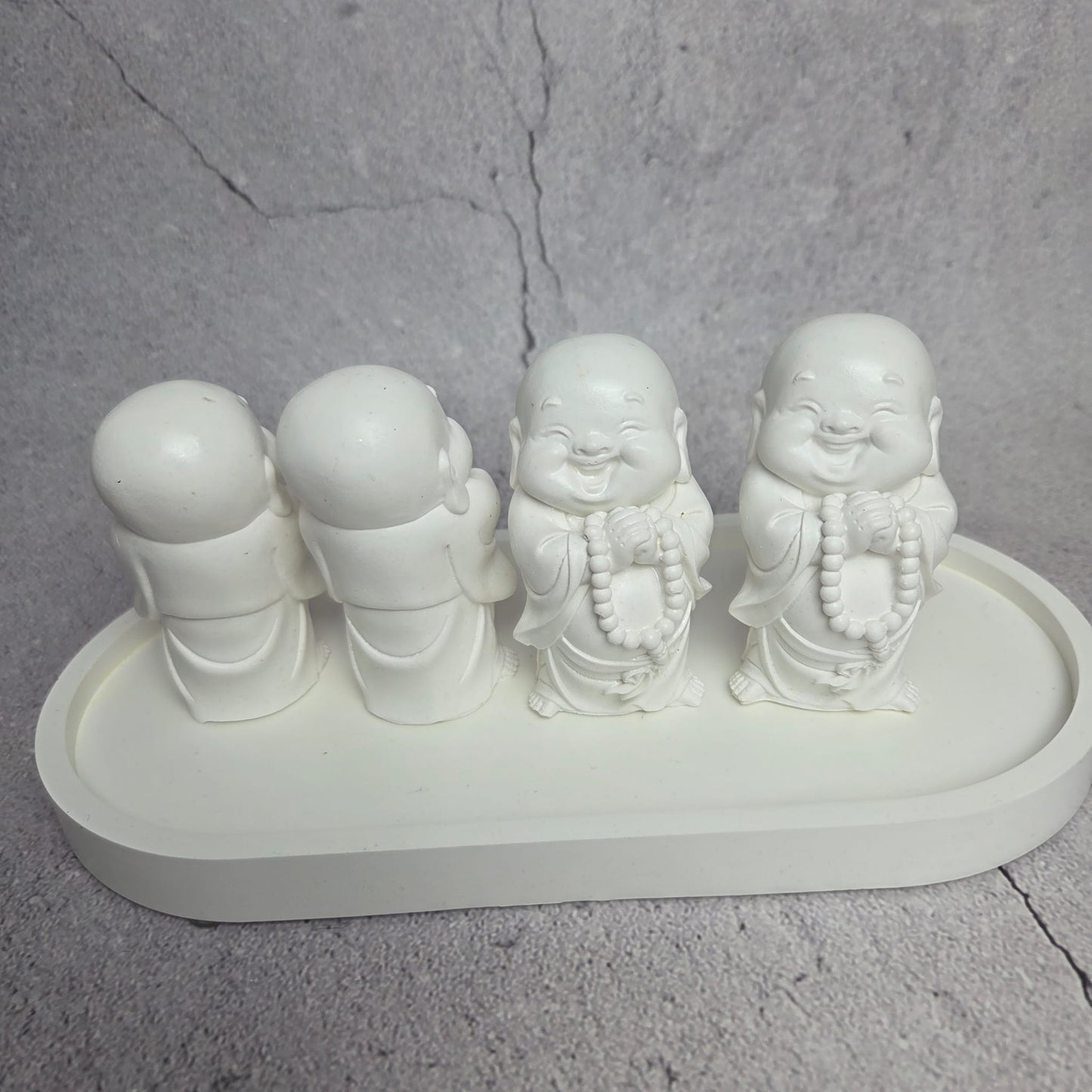 Besijuokiantis vienuolis