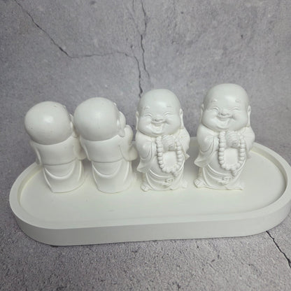 Besijuokiantis vienuolis