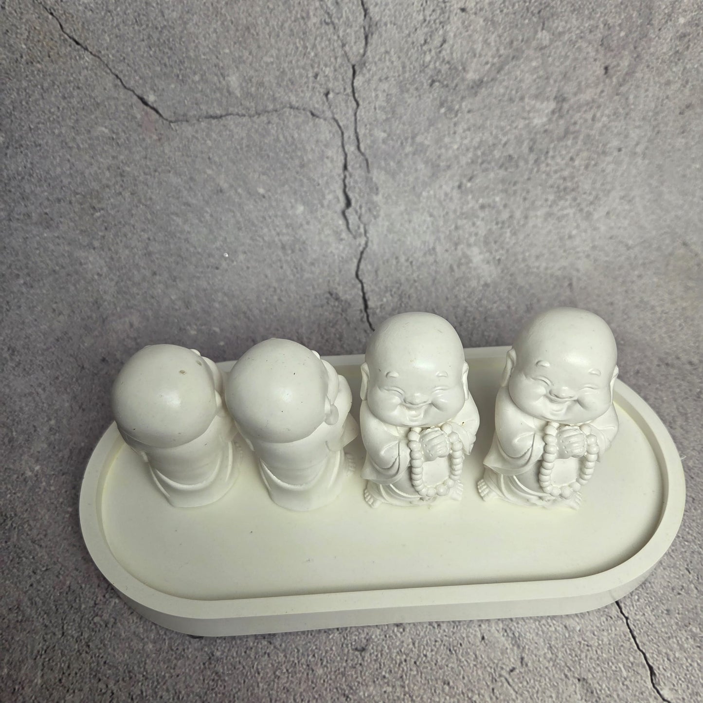 Besijuokiantis vienuolis